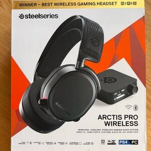 SteelSeries Arctis Pro Black Wireless Gaming Headset Over-Ear PS4 PC Audio
